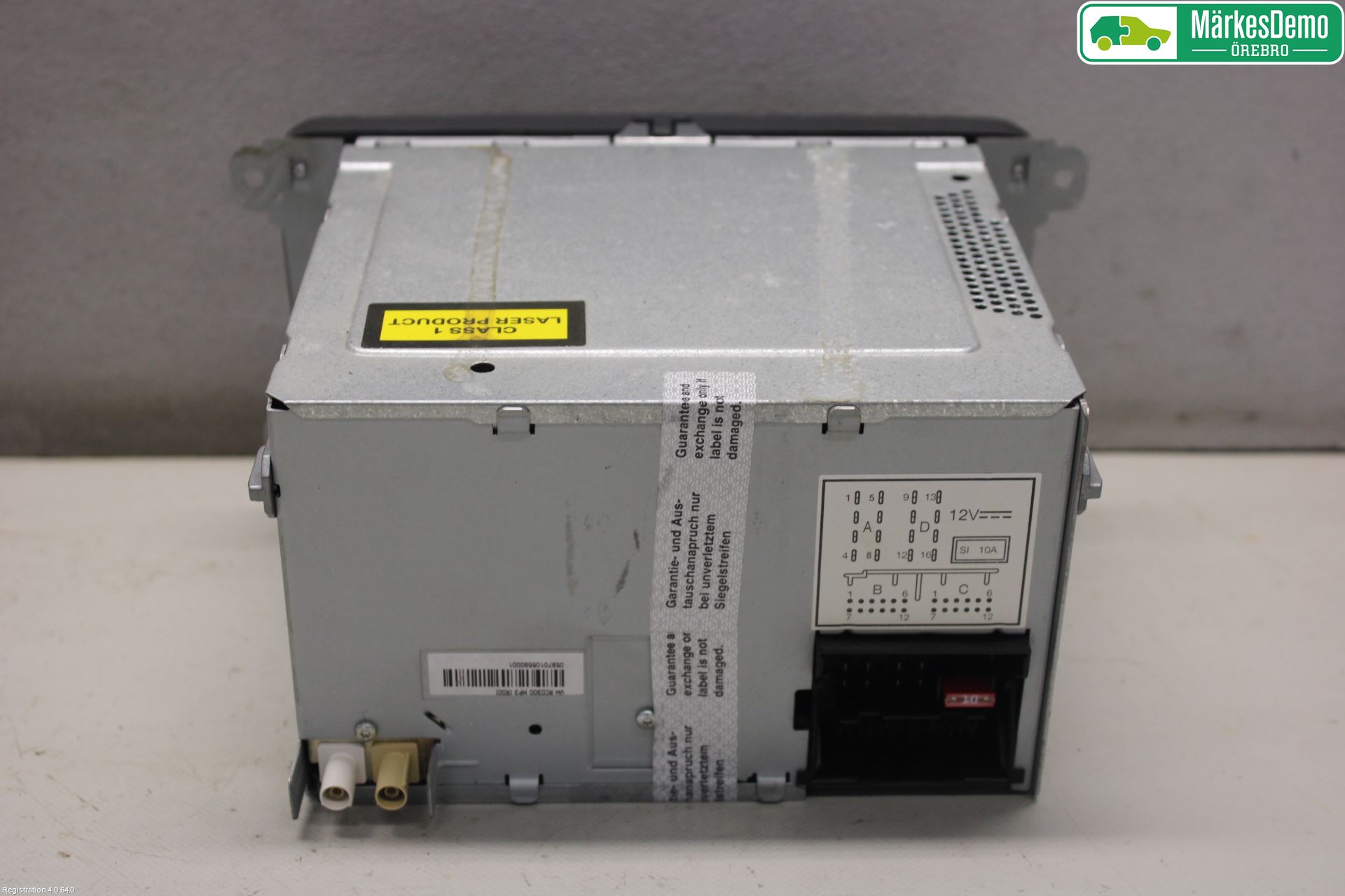 Volkswagen VW CADDY      04-10 Stereo Radio Med Cd