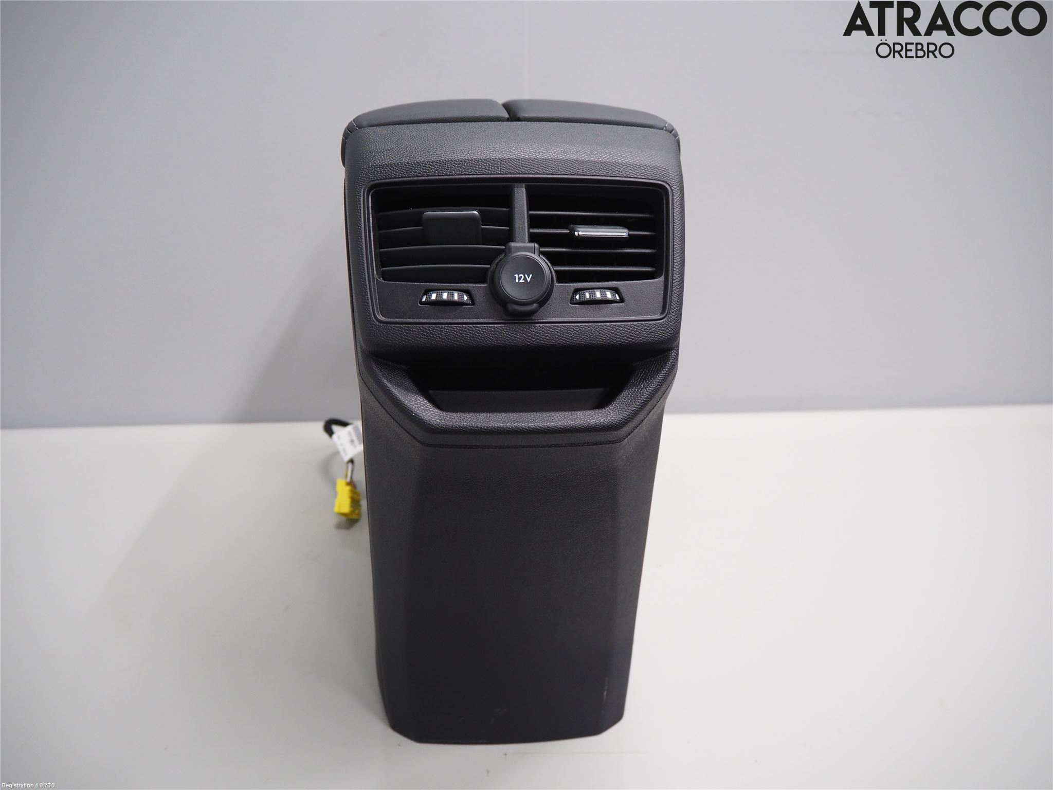 Peugeot 3008 17-24 Instrumentkonsoll Gulv