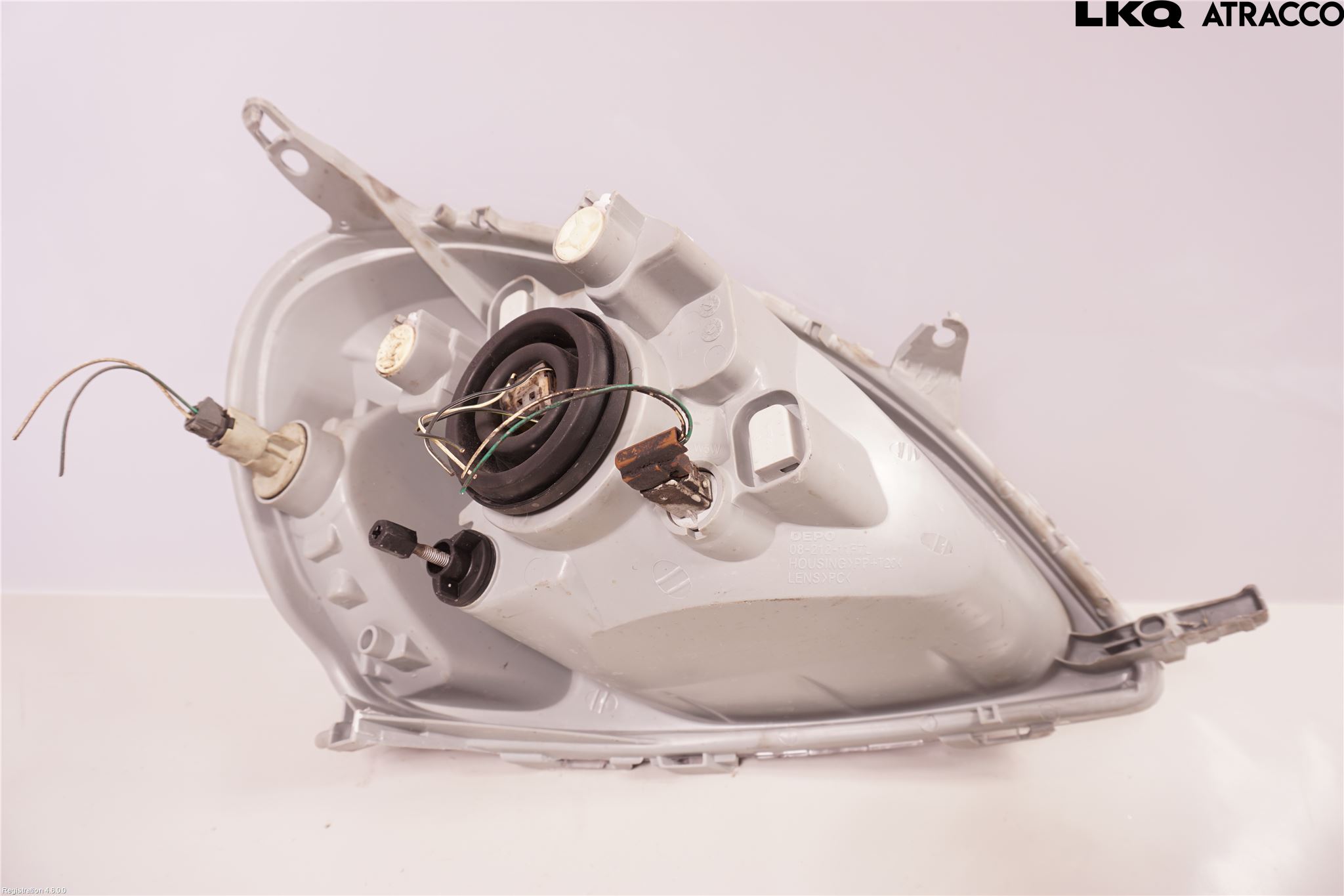 Toyota YARIS P1 03-05 Frontlykt Venstre