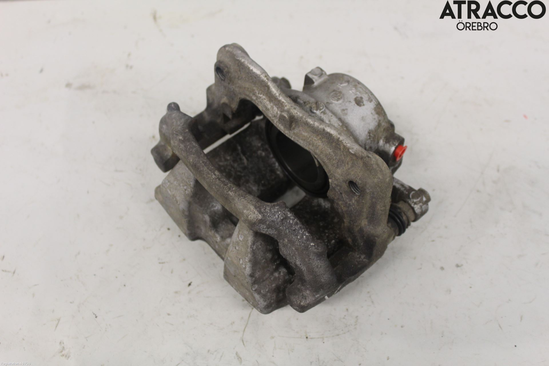 BMW 5 G30/G31/F90 17-23 Bremsecaliper Foran Venstre