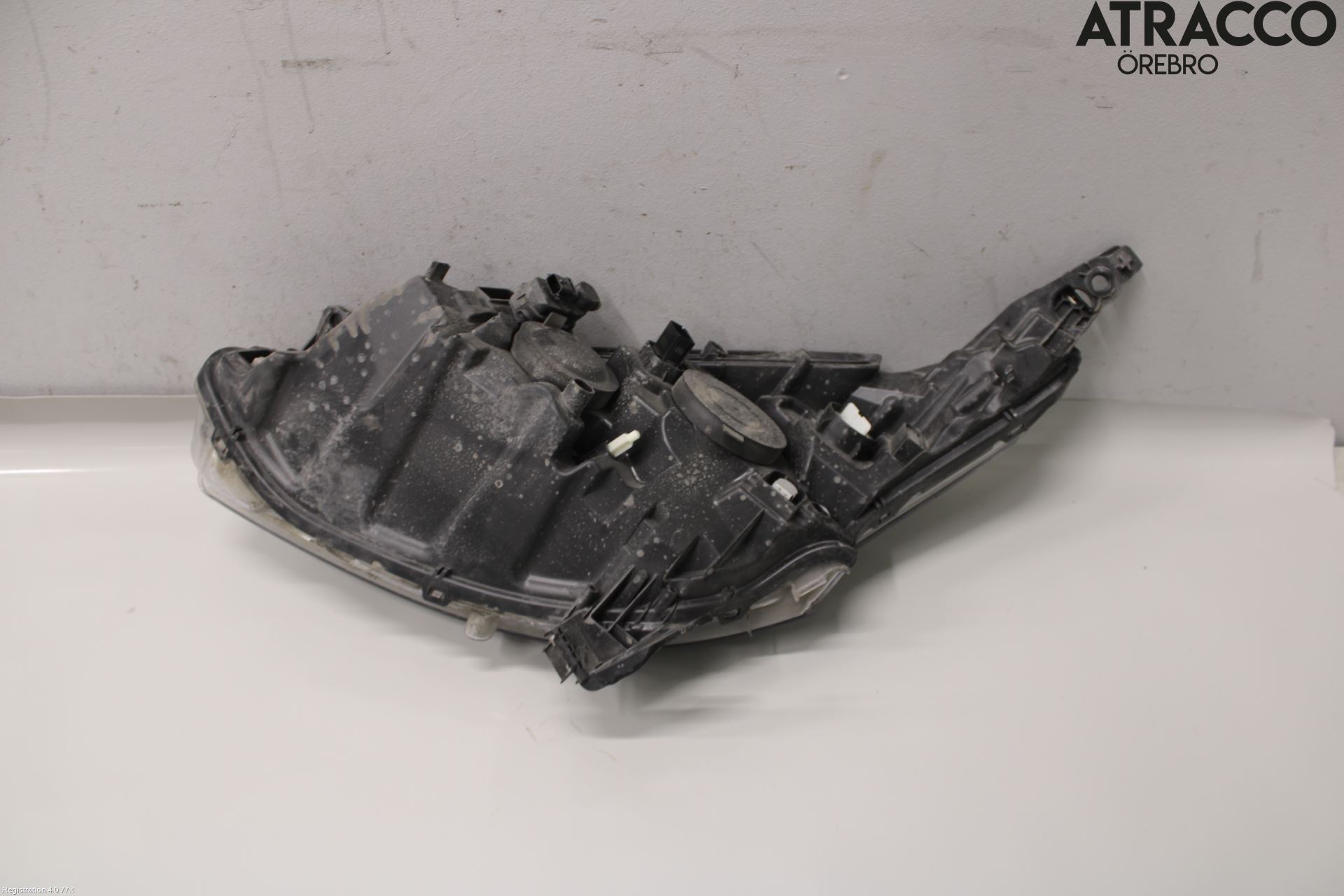 Peugeot PEUGOT 208 16-19 Frontlykt Høyre