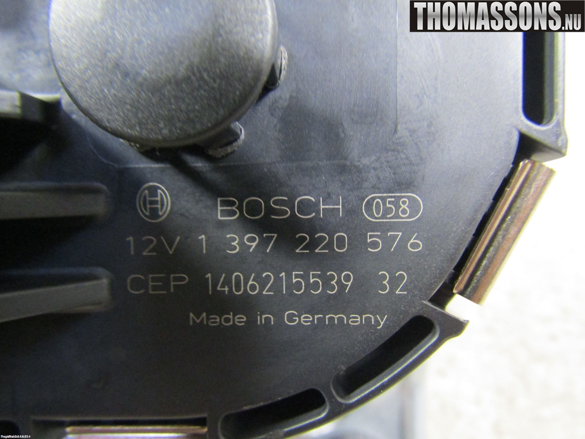 Peugeot 3008 09-16 Viskermotor Frontrute