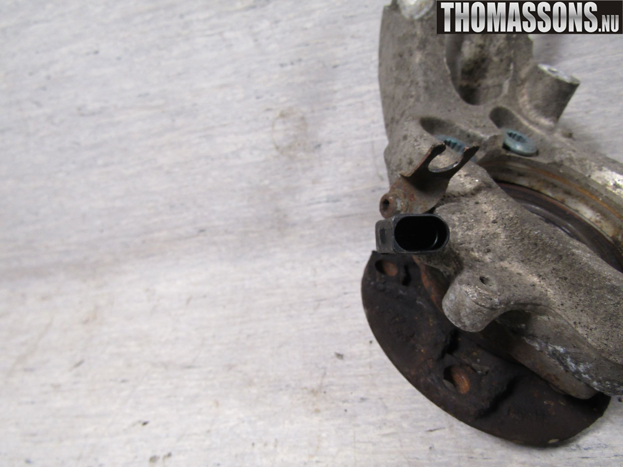 Audi A8/S8 4E  02-09 Spindel Hb