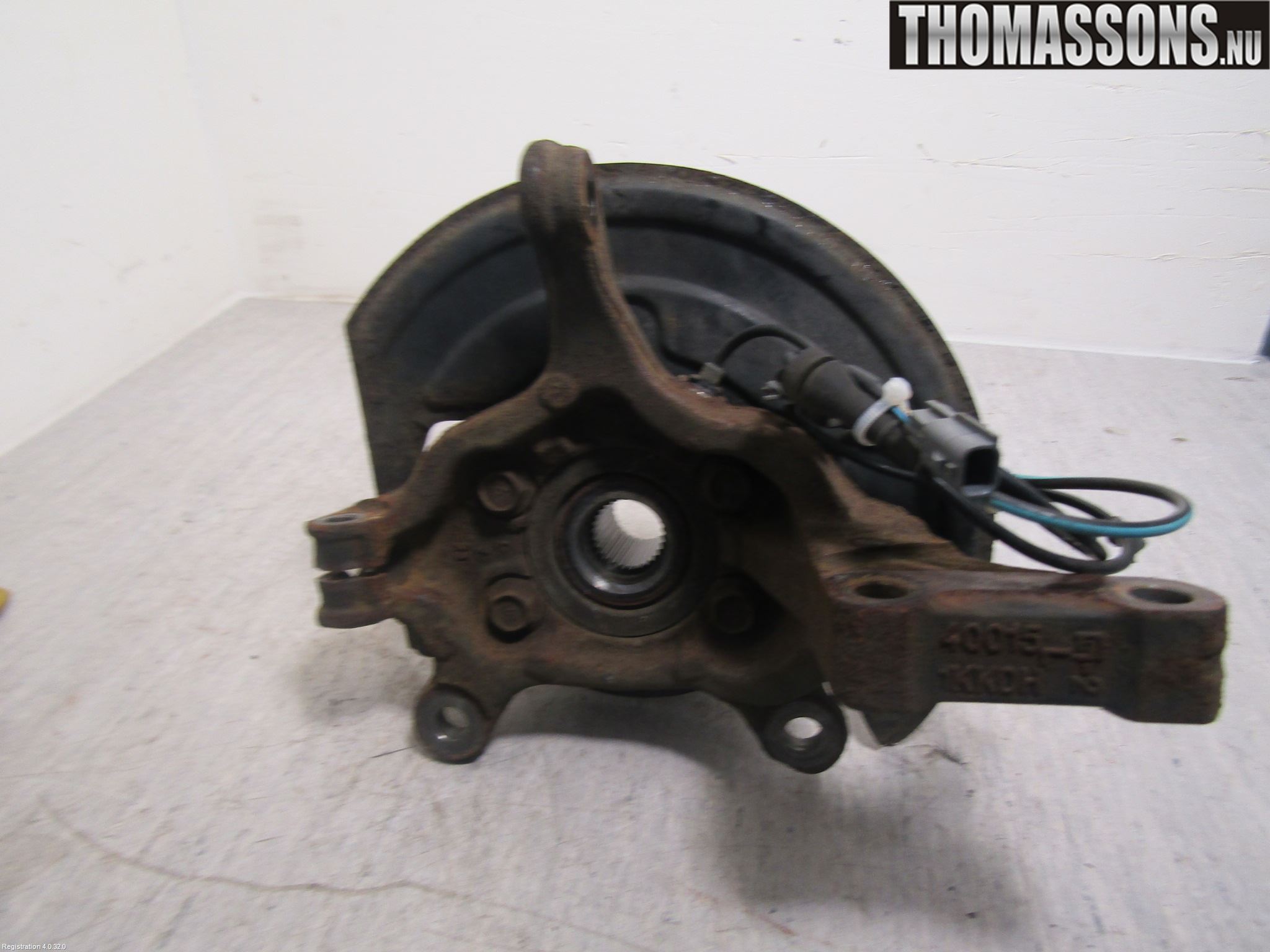Nissan JUKE 10-14 Spindel Vf