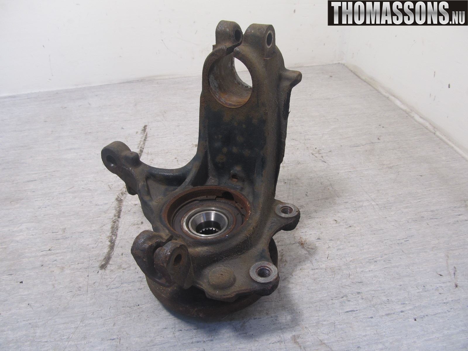 Peugeot 208 12-15 Spindel Vf