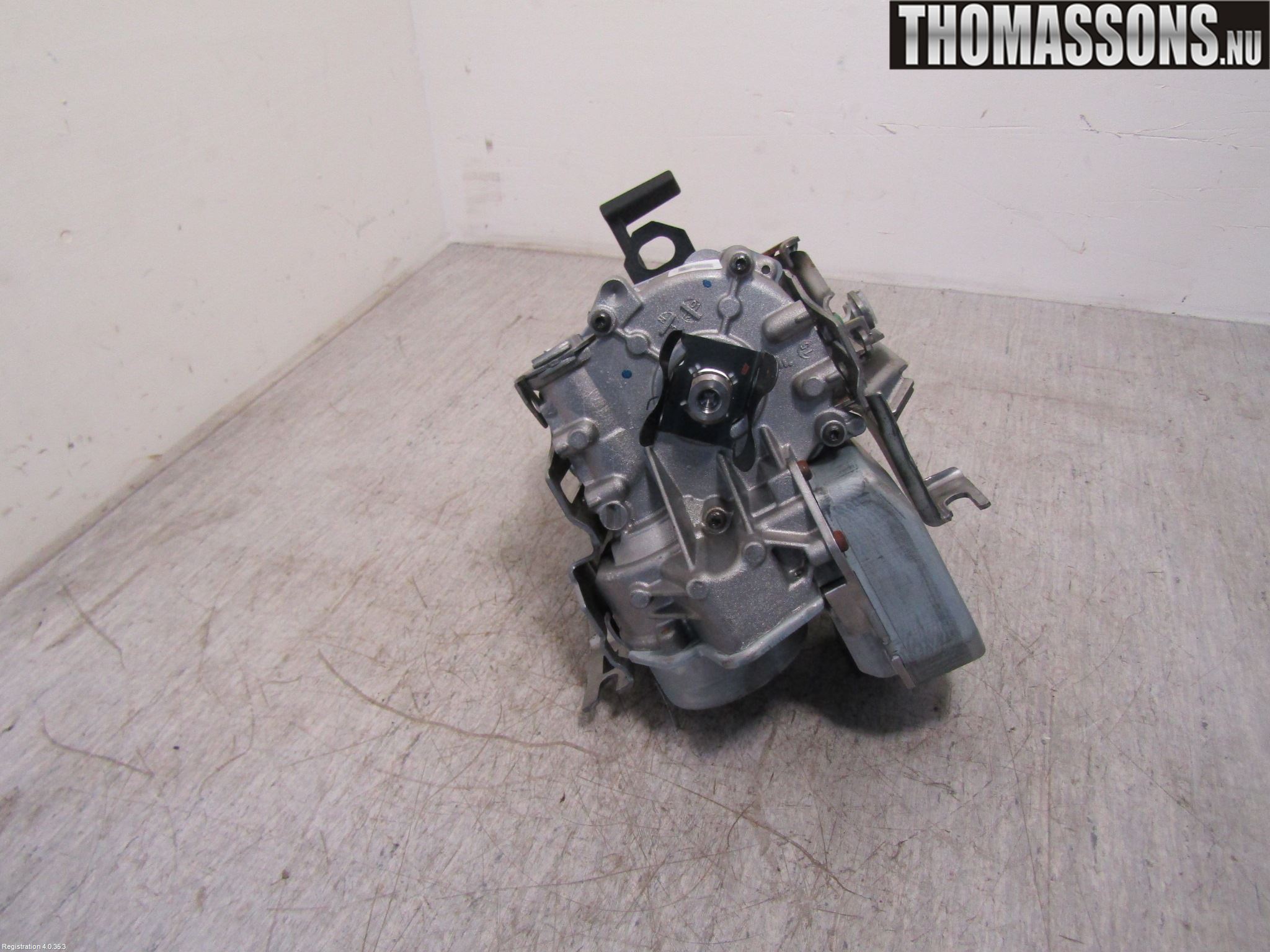 Renault CLIO III  09-12 Rattakselaggregat