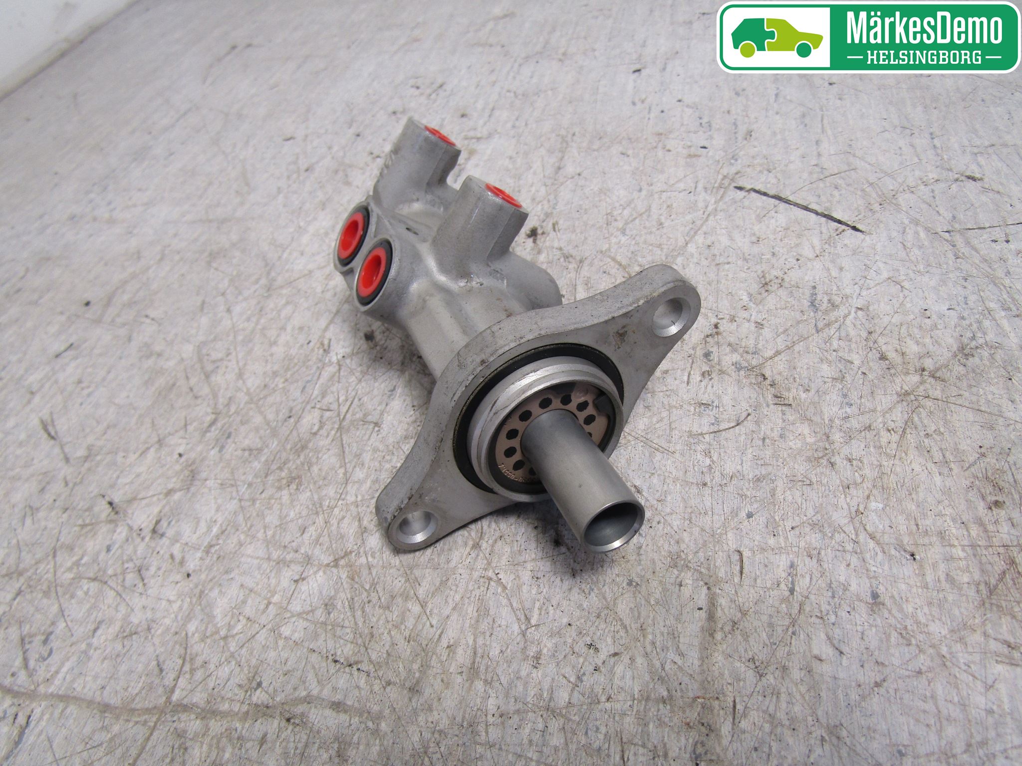 Nissan NAVARA 05-16 Brems Hovedsylinder