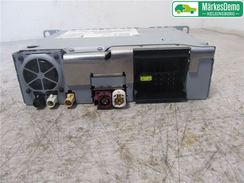 BMW 1 F20/F21 11-19 Stereo Radio Med Cd
