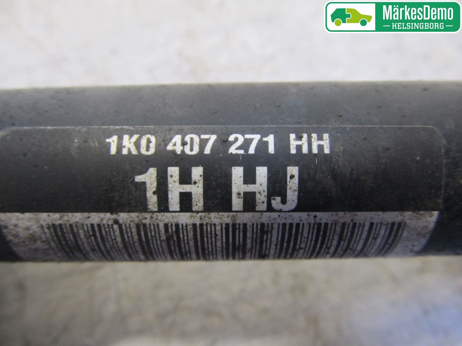 Volkswagen VW PASSAT 11-14 Drivaksel Foran Kompl Venstre