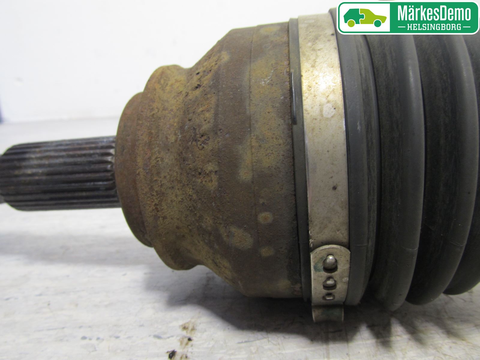 Mitsubishi OUTLANDER 07-12 Drivaksel Foran Kompl Venstre