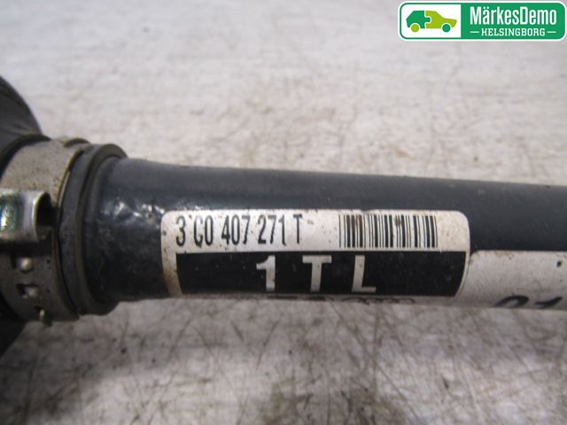 Volkswagen VW PASSAT 05-11 Drivaksel Foran Kompl Venstre