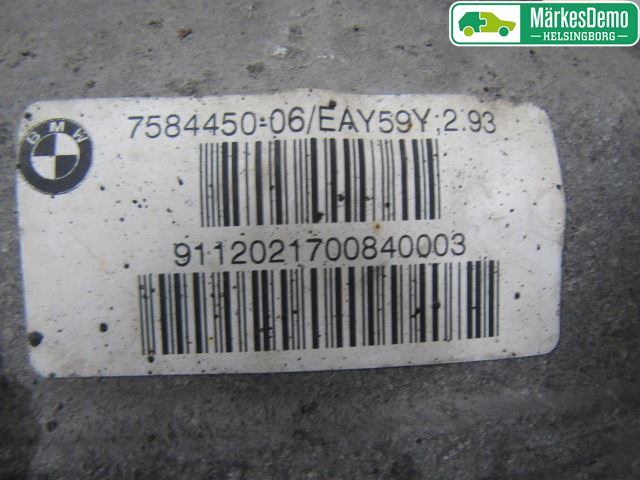 BMW 5 F10/F11/F18 09-17 Bakaksel Kardang Bak -Diff