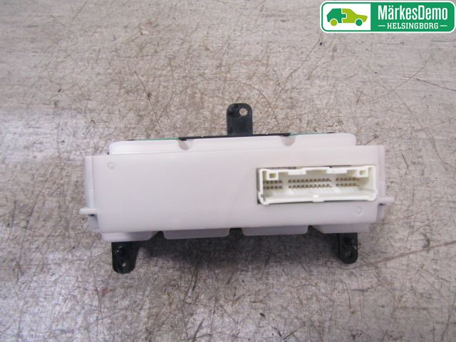 Nissan QASHQAI 10-14 Varme Ac Betjening-Display