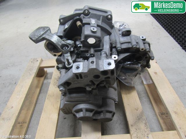 Volkswagen VW GOLF VI 09-13 Gearkasse 6 Trinn
