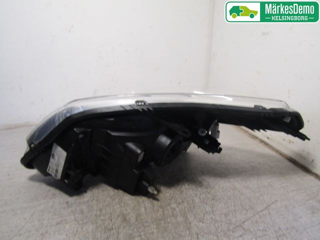 Dacia SANDERO 09-13 Frontlykt Høyre