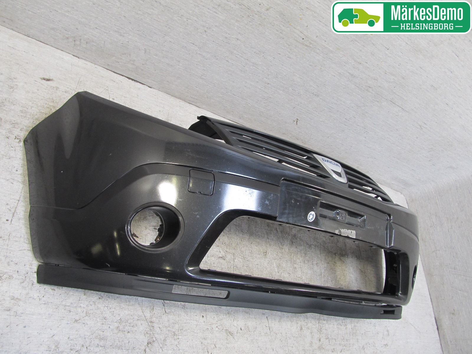 Dacia SANDERO 09-13 Støtfanger Foran Plastdeksel