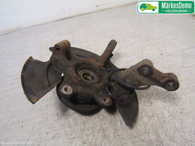 Dacia SANDERO 09-13 Spindel Vf