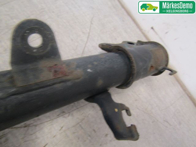 Nissan MICRA 11-16 Fjærbein Foran Høyre