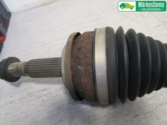 Toyota AURIS 07-09 Drivaksel Foran Kompl Høyre