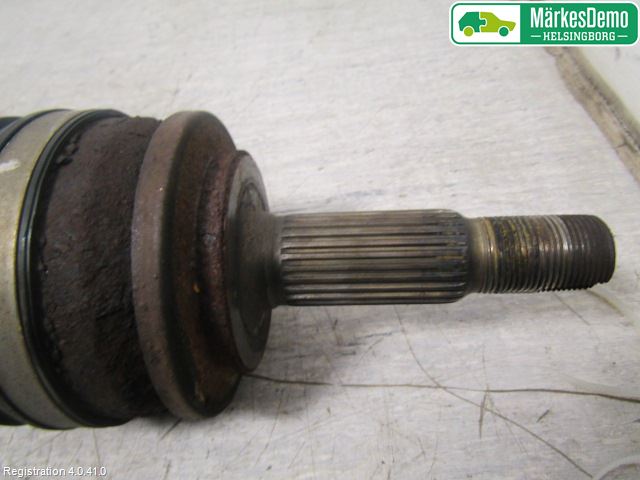 Toyota AURIS 07-09 Drivaksel Foran Kompl Venstre