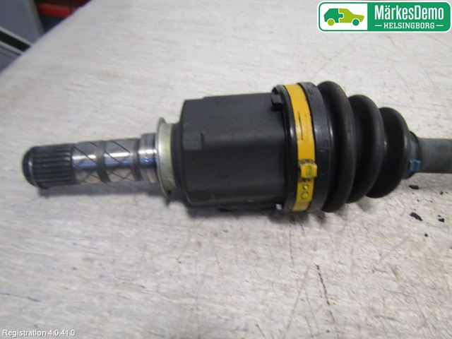 Subaru IMPREZA III 08-11 Drivaksel Foran Kompl Venstre