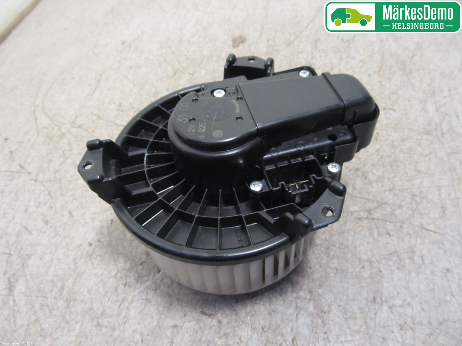 Toyota YARIS XP130 12-14 Varmeapparat Viftemotor