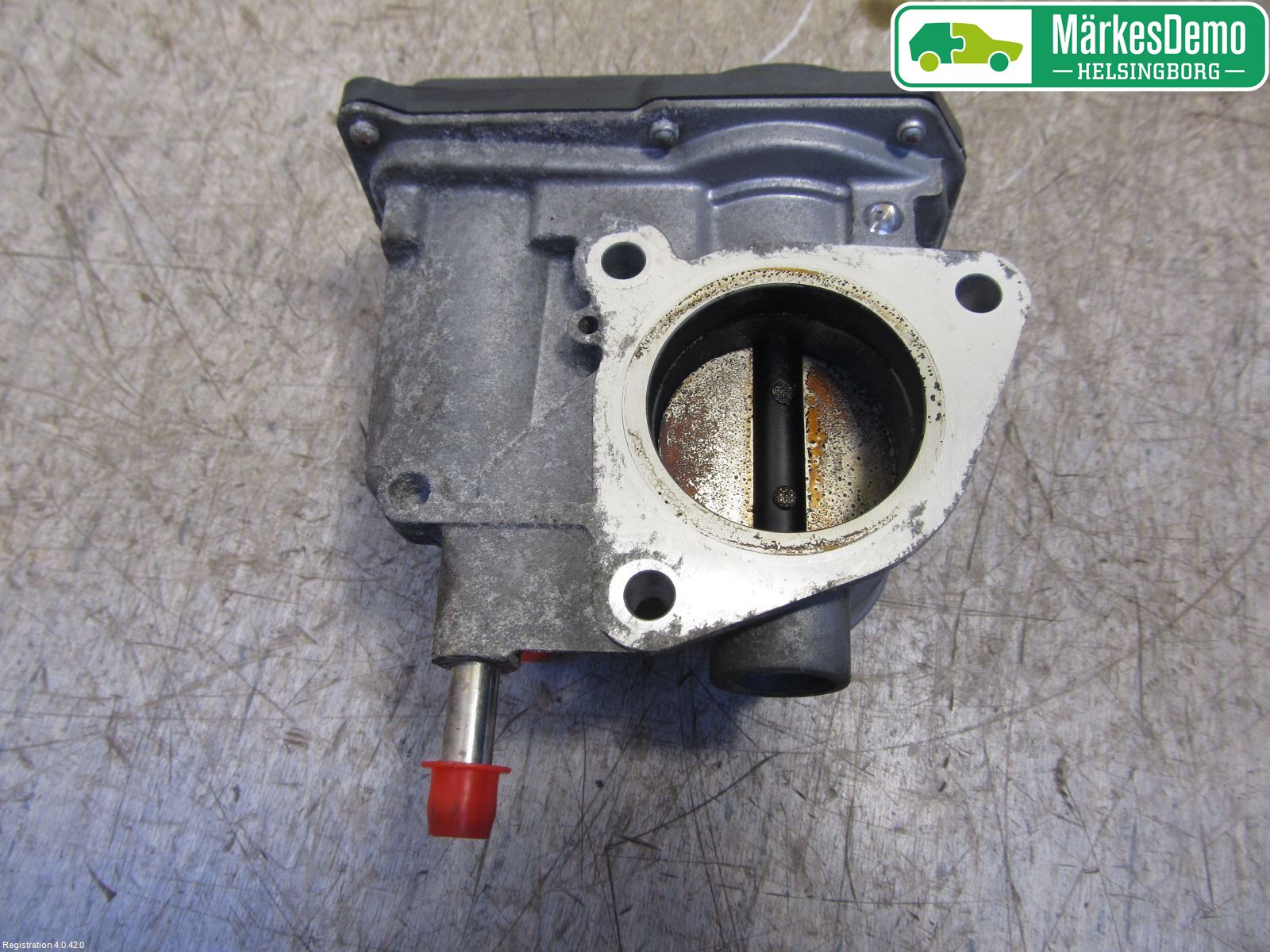 Toyota YARIS XP130 12-14 Inns Spjeldhus