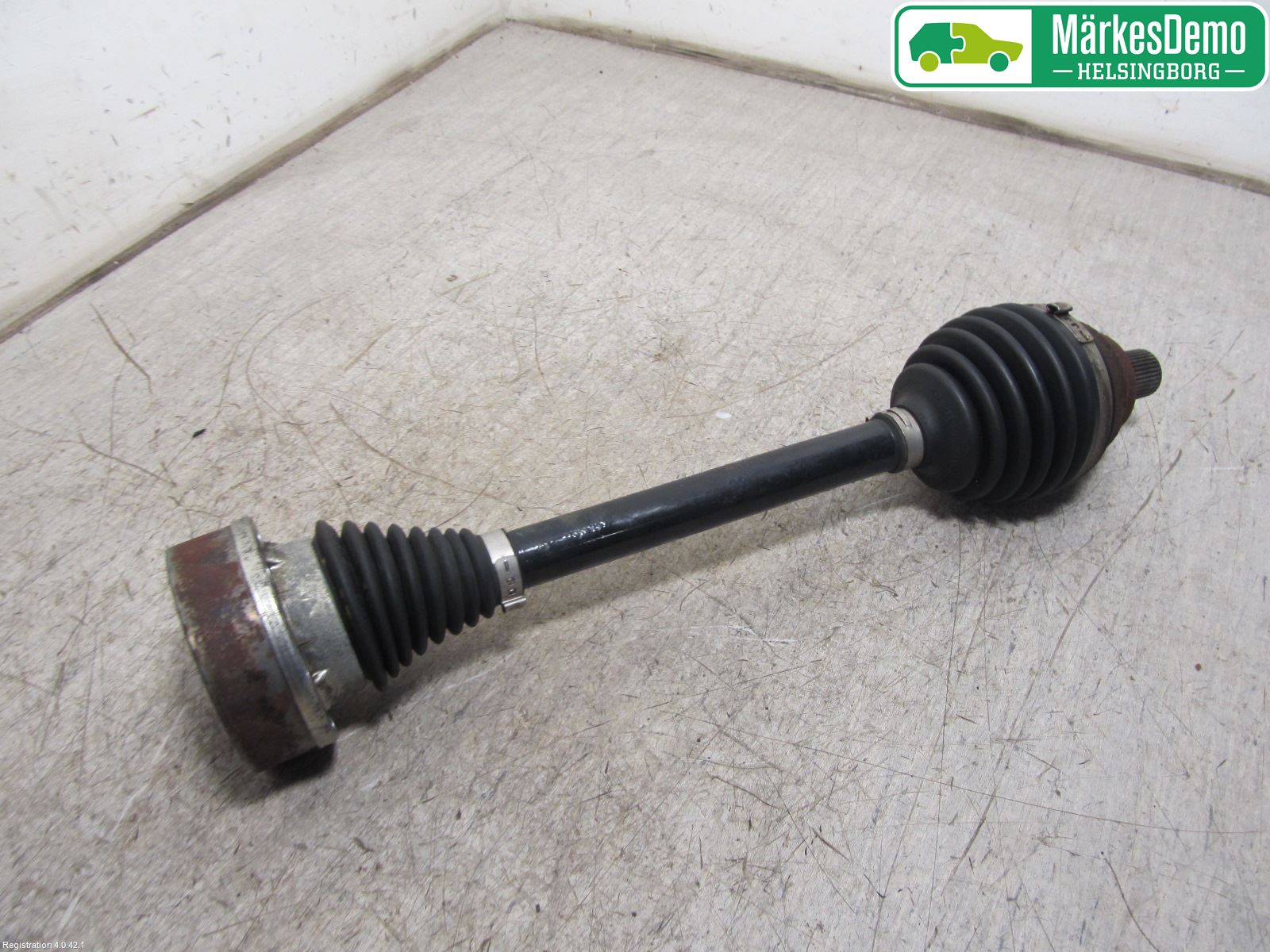 Audi A3/S3 05-13 Drivaksel Foran Kompl Venstre