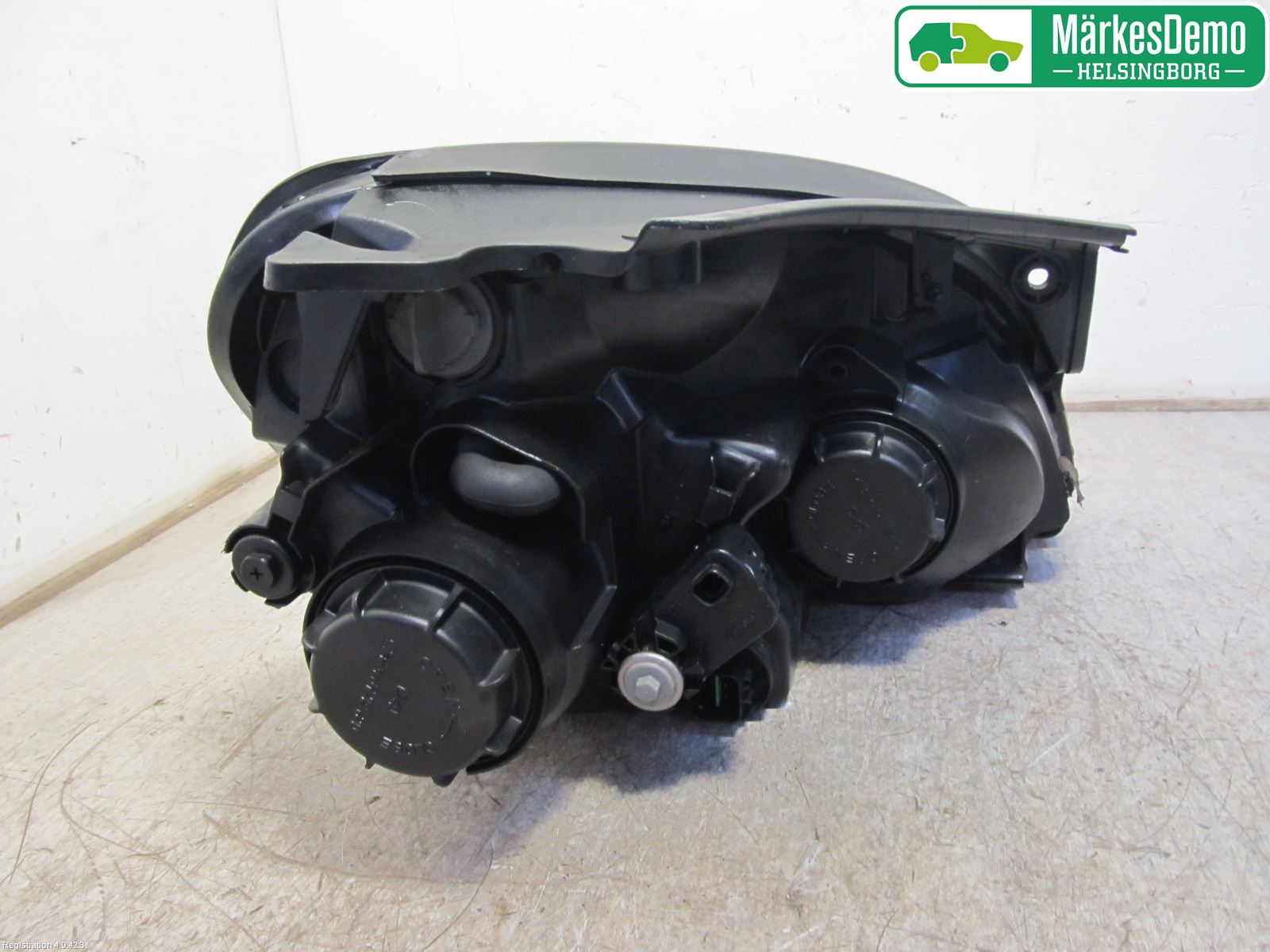 Kia CARENS II 07-12 Frontlykt Venstre