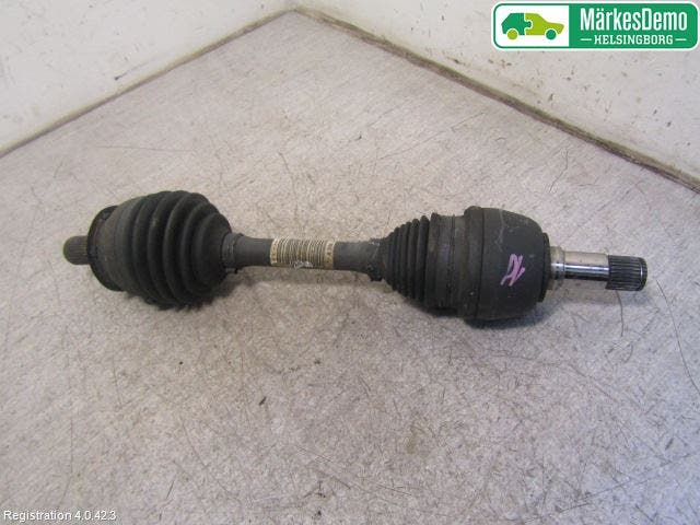 Mercedes-Benz MB B-KLASS (W246/W242) 12-19 Drivaksel Foran Kompl Venstre