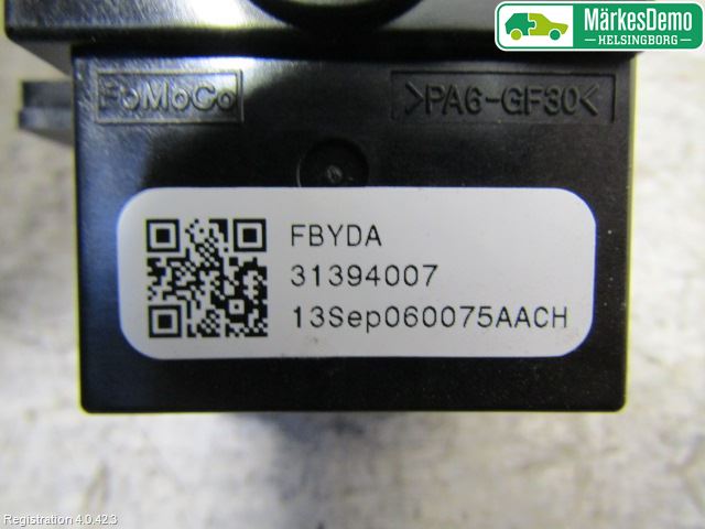 Volvo XC70 14-16 Bryter Ratt Visker - Spyler