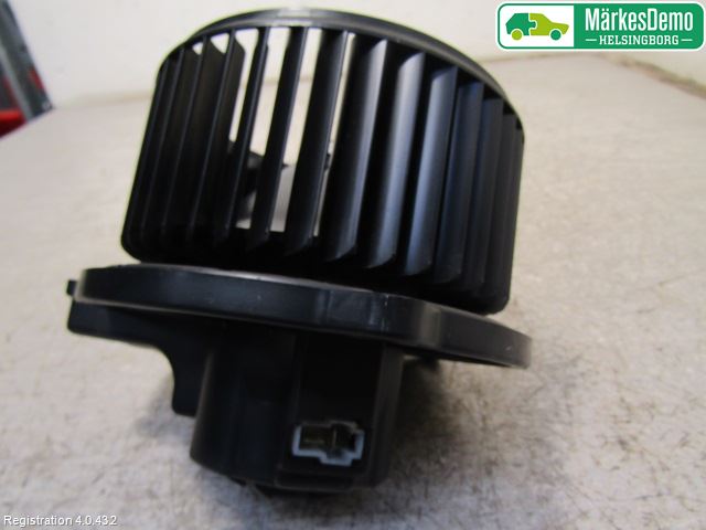 Kia RIO 06-11 Varmeapparat Viftemotor