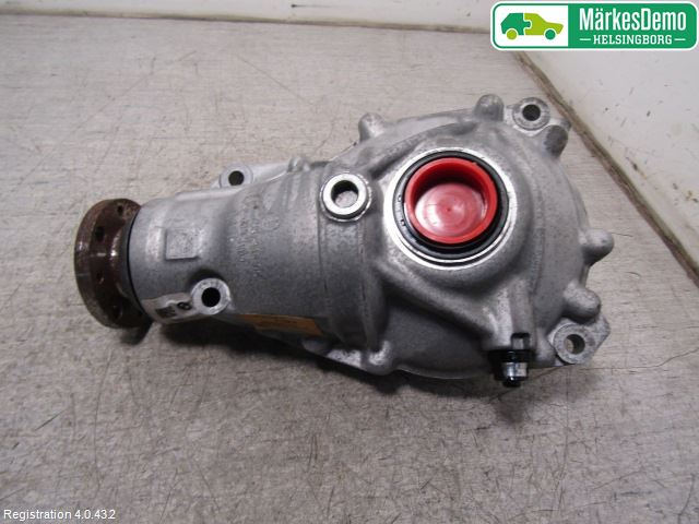 BMW 3 F30/F31/F80 12-19 Kardang Foran