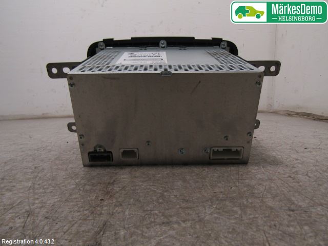 Nissan MICRA 11-16 Stereo Radio Med Cd
