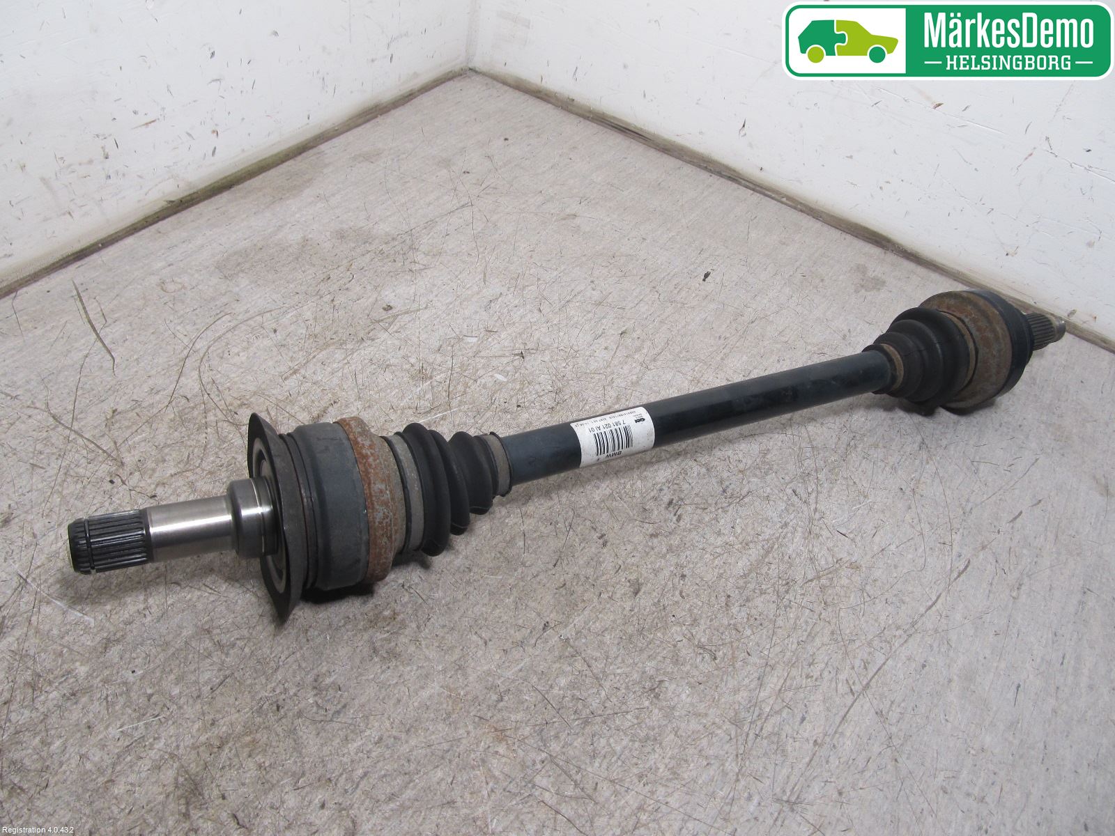BMW 5 F10/F11/F18 09-17 Drivaksel Bak Kompl Venstre