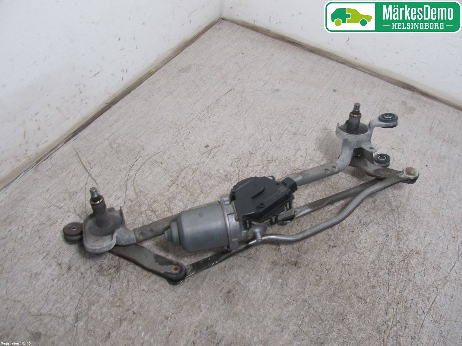 Mazda 5 10-18 Viskermotor Frontrute