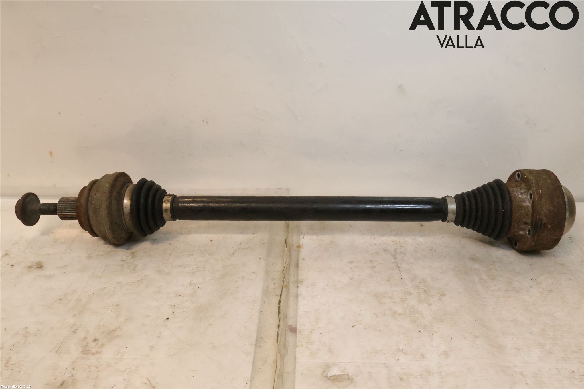 Audi A4/S4 B9 16-19 Drivaksel Bak Kompl Venstre