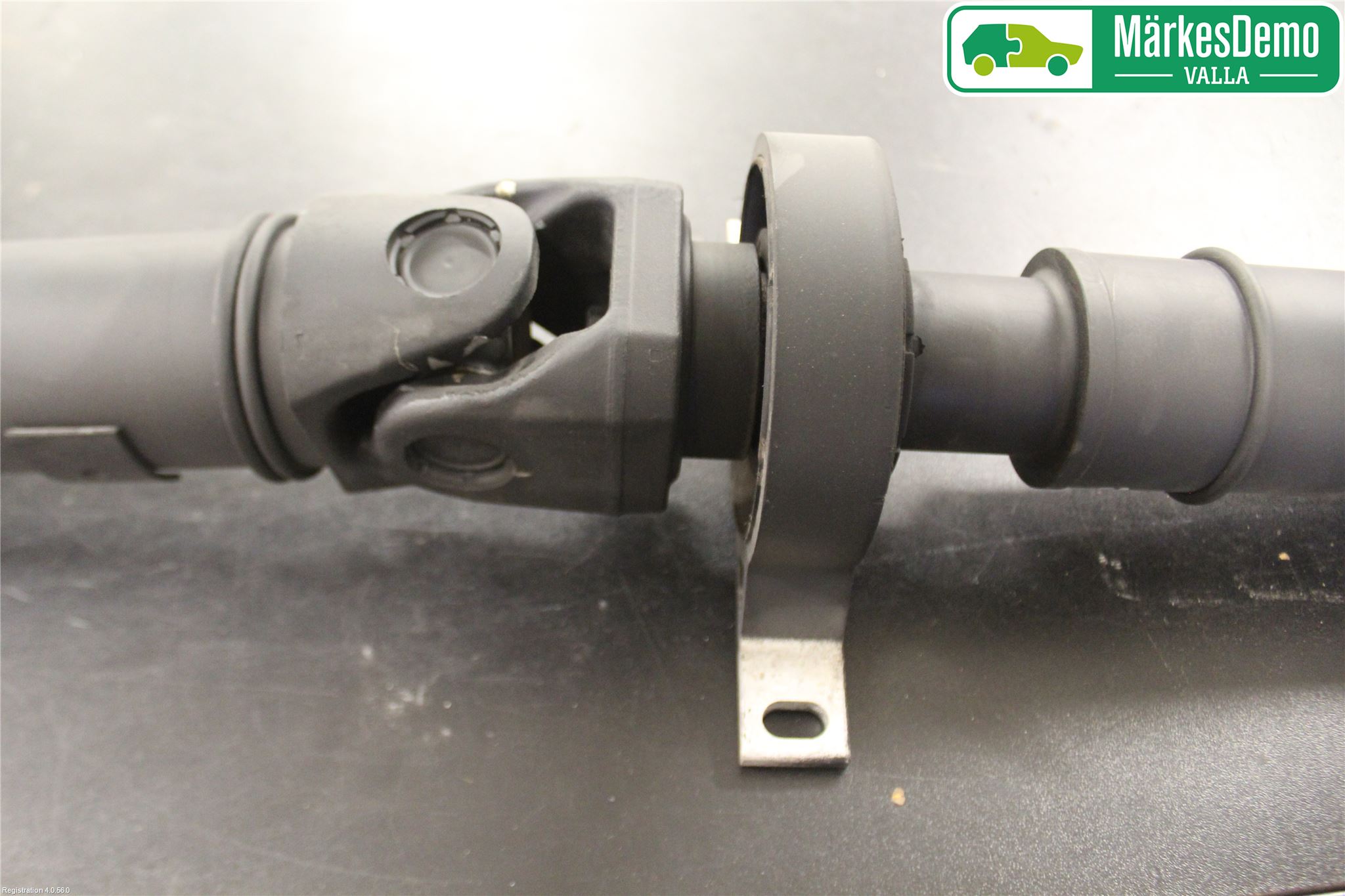 BMW 5 E60/61 Sed/Tou 02-10 Mellomaksel Kompl