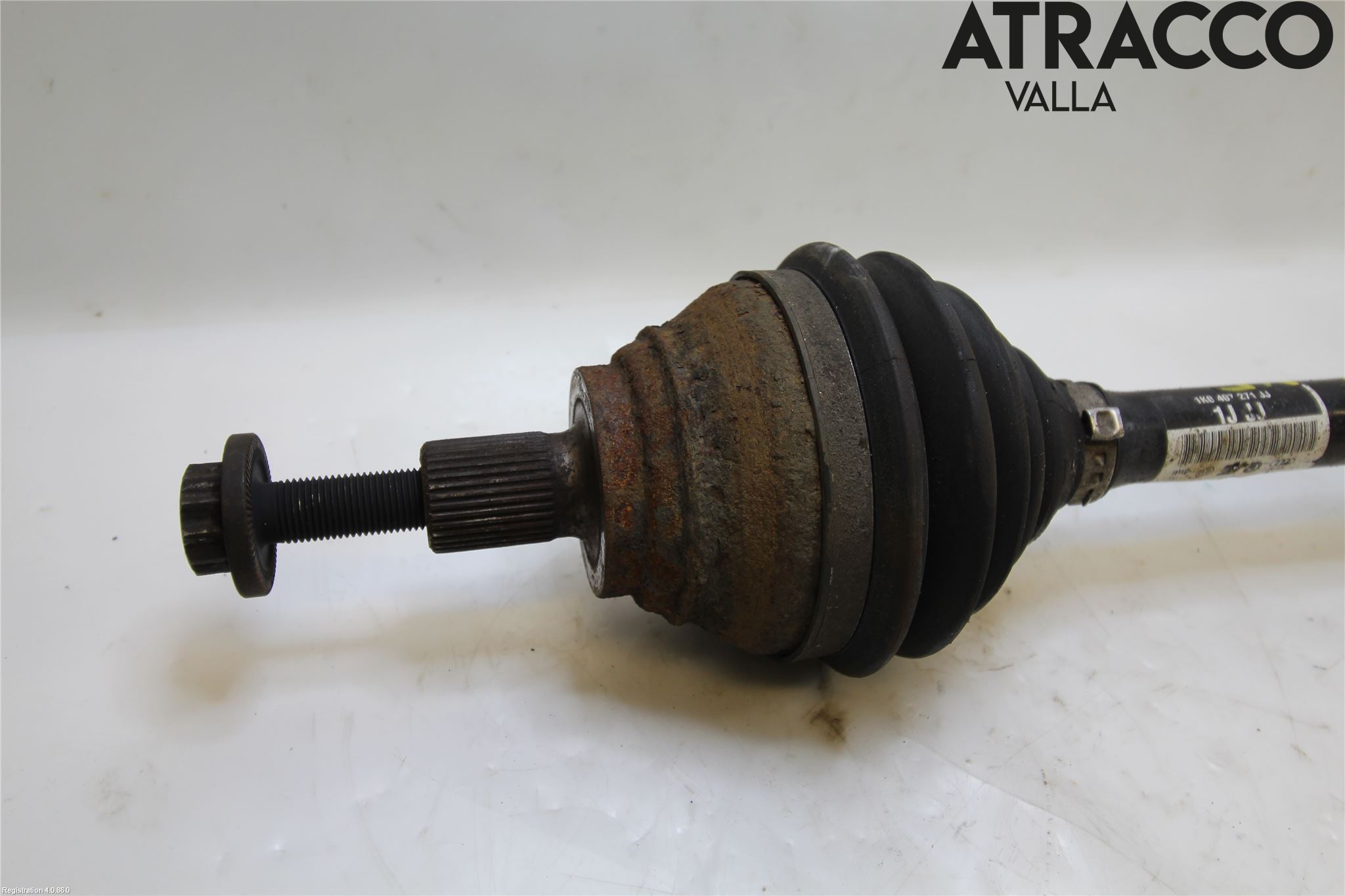 Volkswagen VW PASSAT 05-11 Drivaksel Foran Kompl Venstre