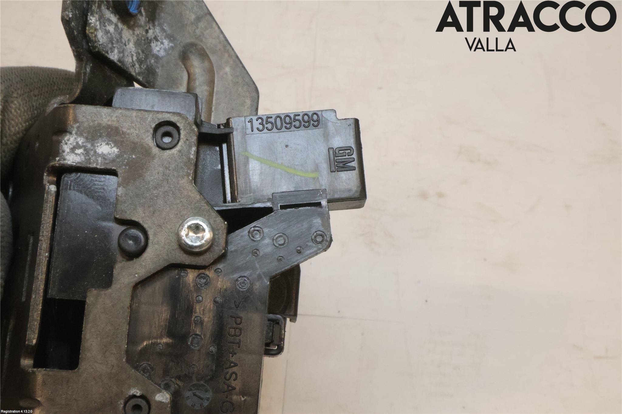 Opel ASTRA K 16-22 Bakluke-Lokk Låsekasse