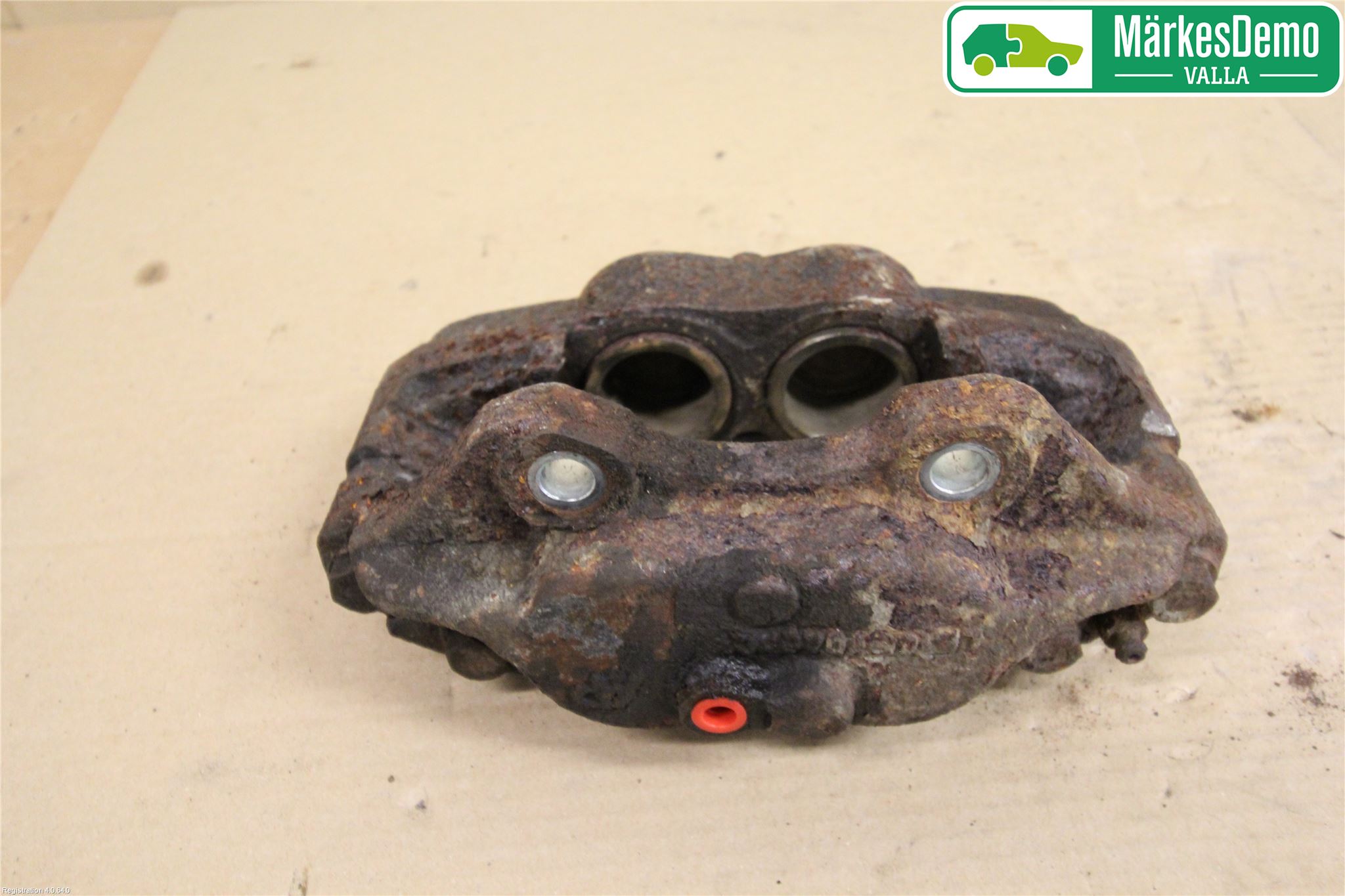 Landrover DEFENDER (L316) 07-16 Bremsecaliper Foran Høyre