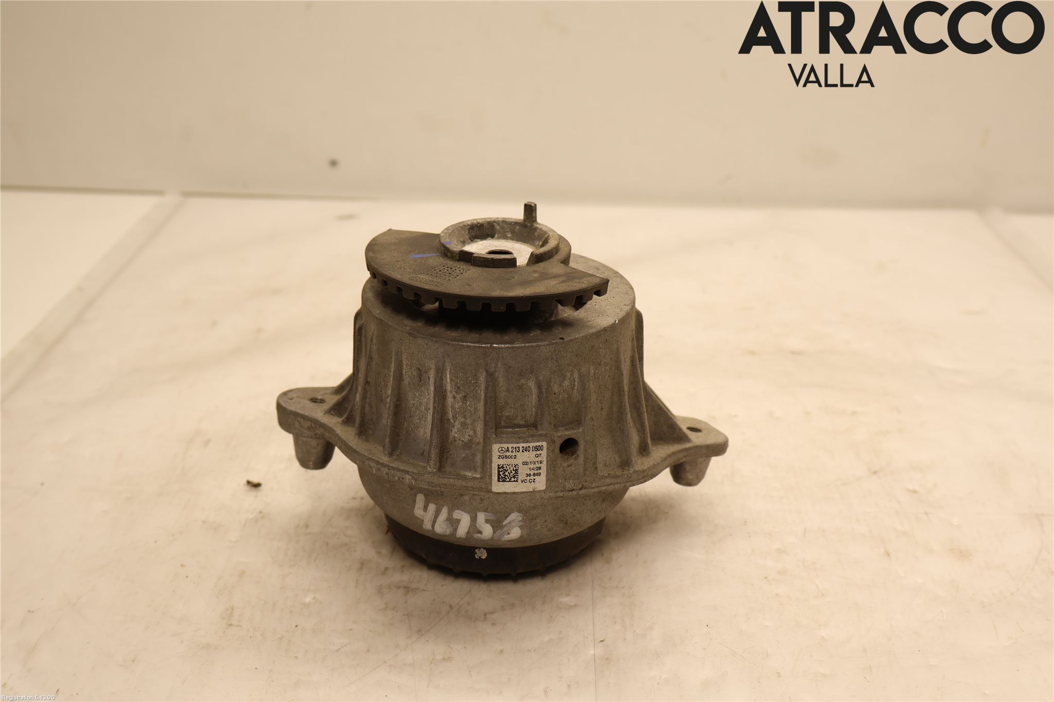 Mercedes-Benz MB E-KLASS (W213) 16-23 Motor Feste Gummi