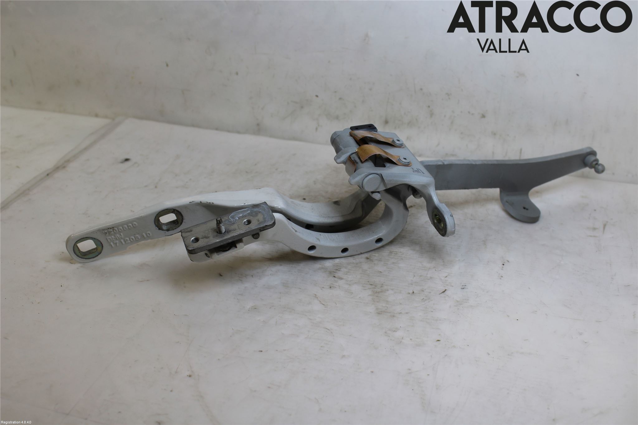 BMW 5 F10/F11/F18 09-17 Bakluke Hengsel Venstre