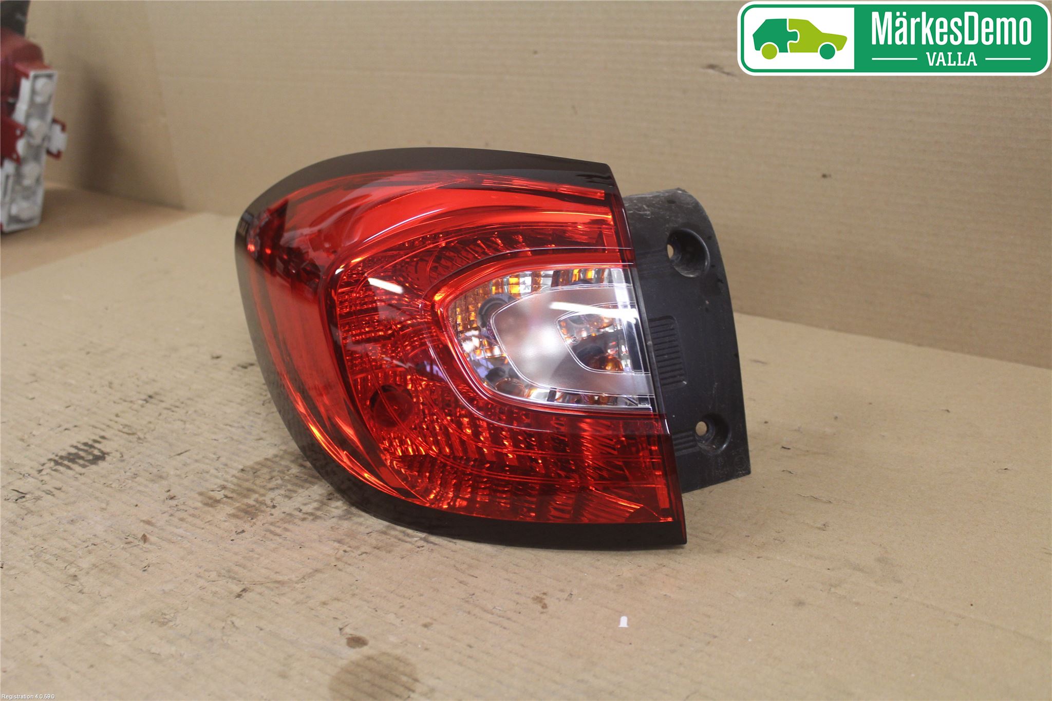 Renault CAPTUR 13-19 Baklykt Venstre