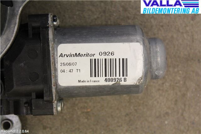 Nissan NAVARA 05-16 Vindusheis El Komp
