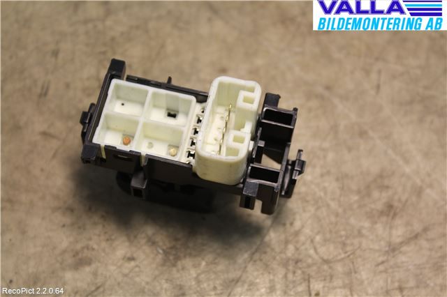 Toyota AURIS 07-09 Bryter Vindusheis
