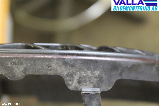 Toyota COROLLA 02-07 Grill Komplett