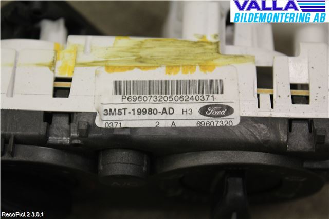 Ford FOCUS     04-07 Varme Ac Betjening-Display