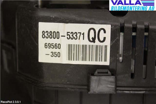 Lexus IS 200/300   99-05 Instr Kombinert