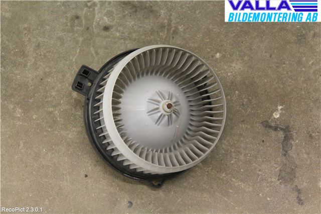 Lexus IS 200/300   99-05 Varmeapparat Viftemotor